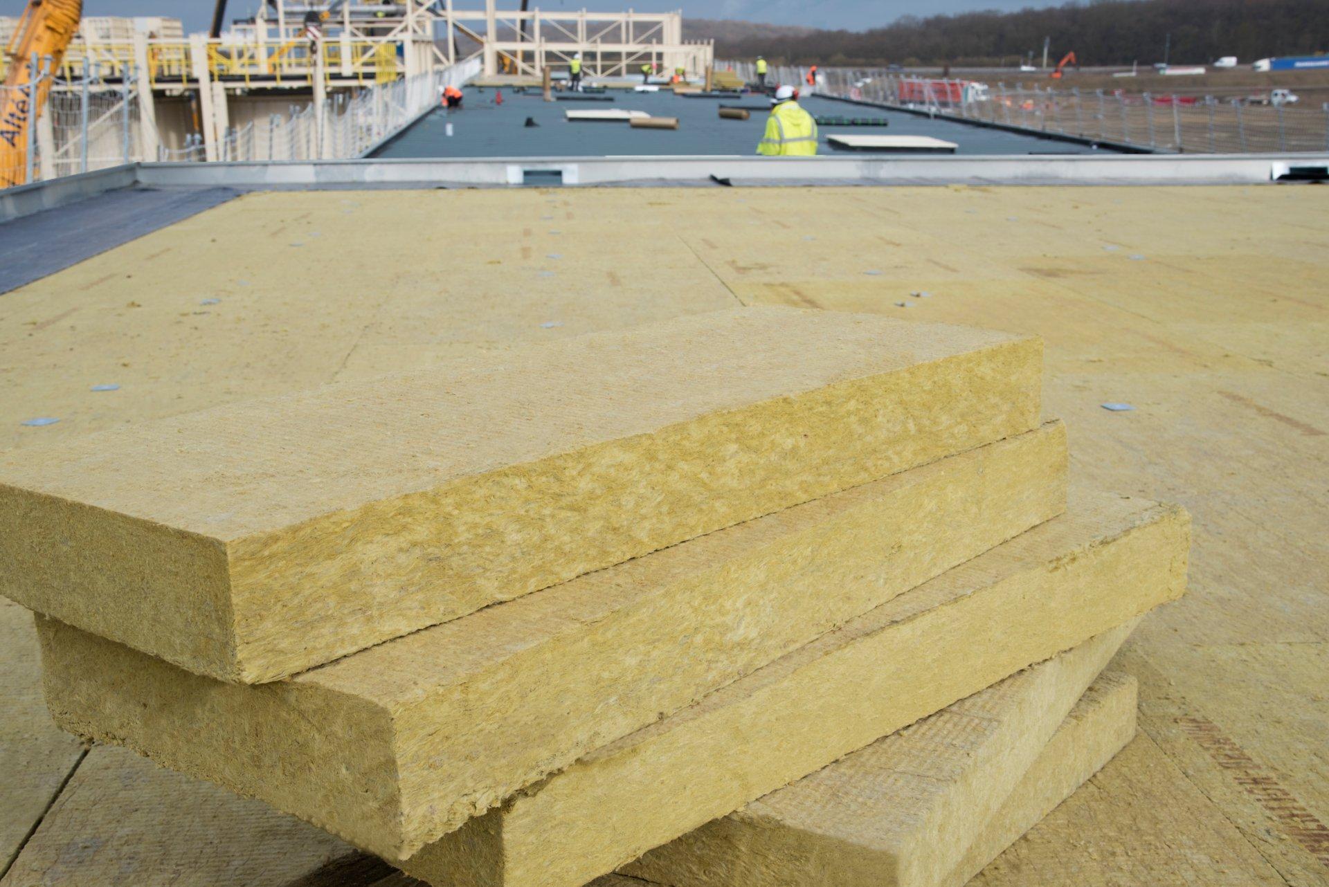 Flat roof rock mineral wool slabs