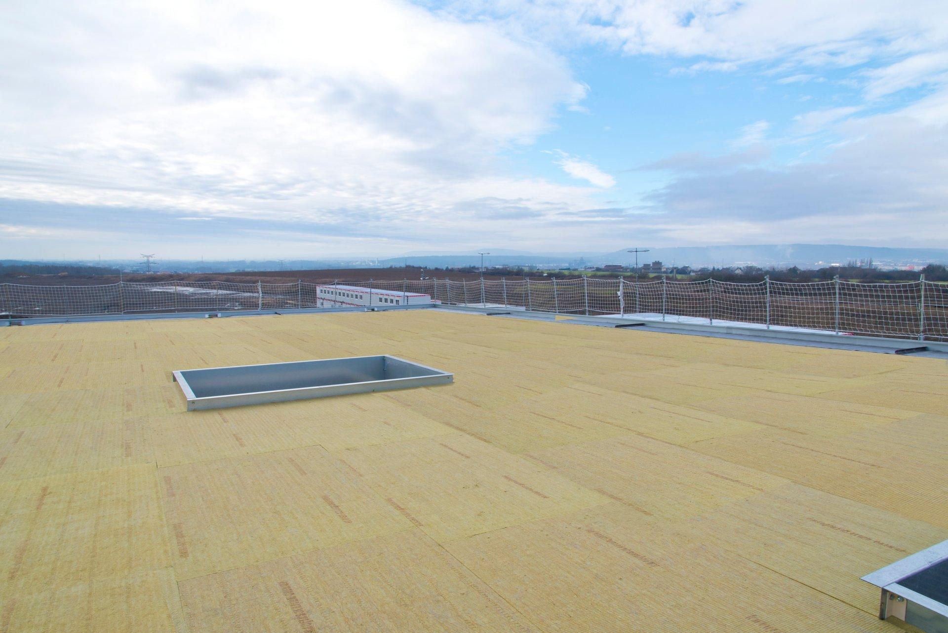 Flat roof rock mineral wool slabs